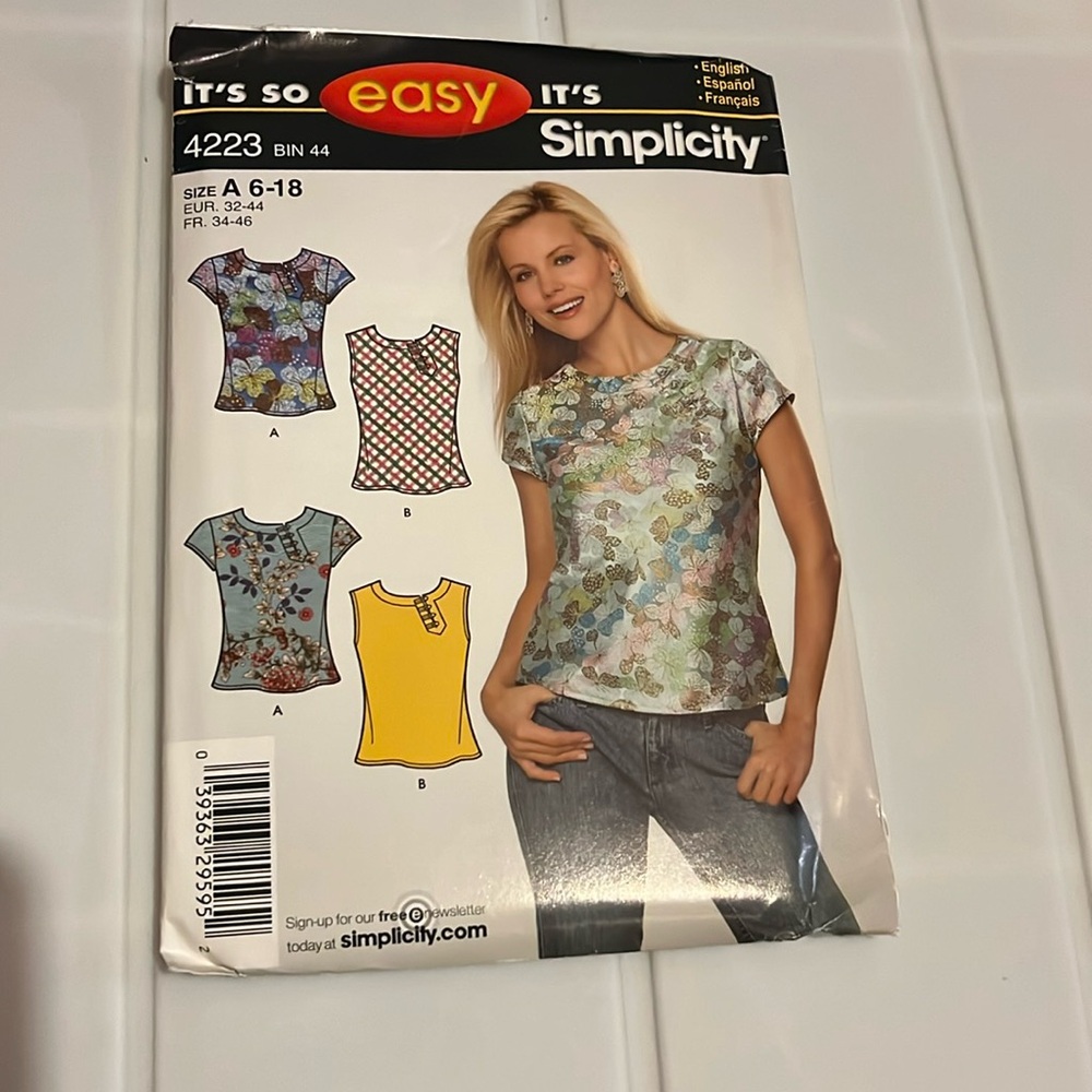 New Women's Sewing Pattern Simplicity Shirts Tops Size 6-18 Sleeveless Tees